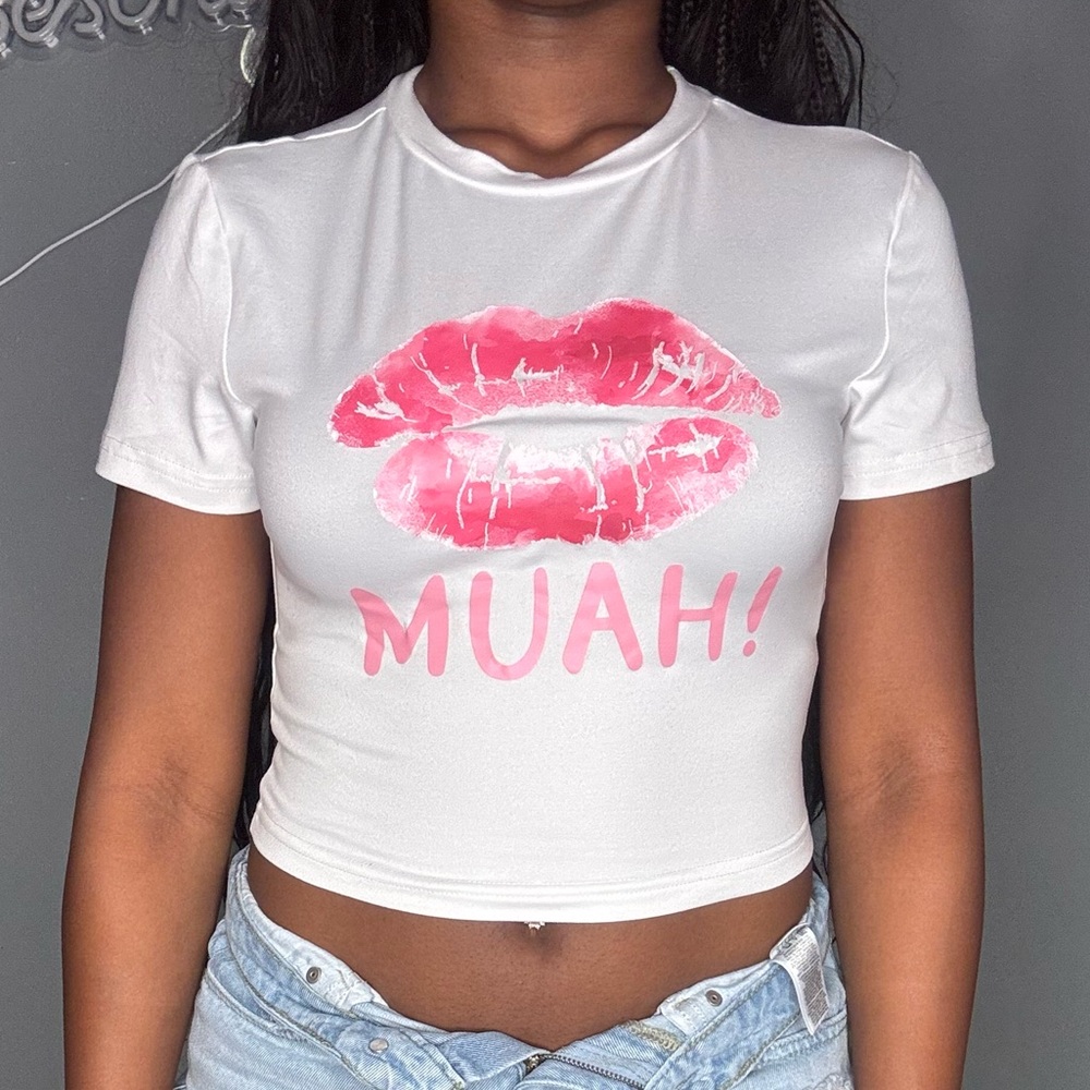 SHEIN White Crop Top with Pink Lip Print
